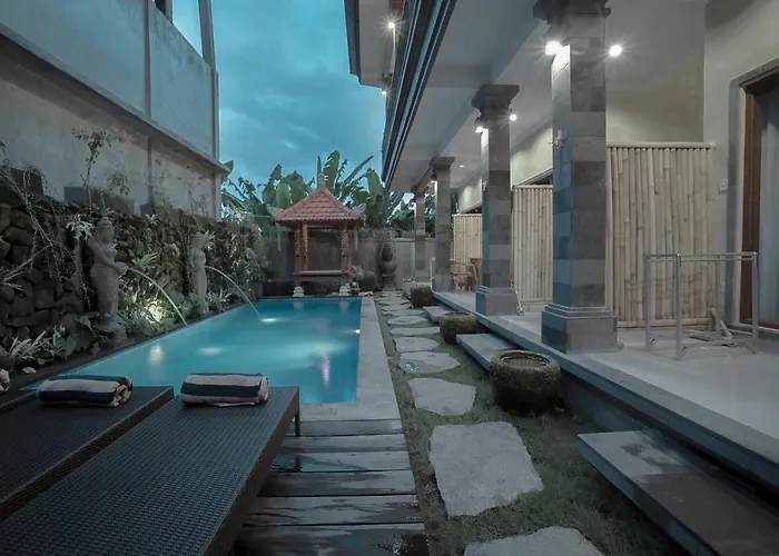 The Village Sandat 3*